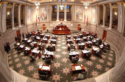Open enrollment legislation wins first-round approval in Missouri House